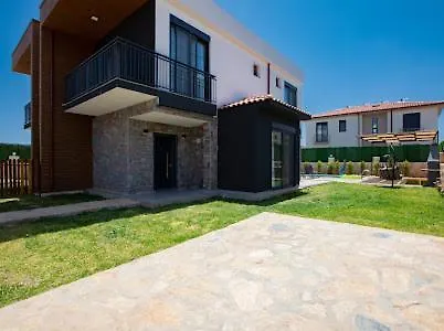 Villa Mayura